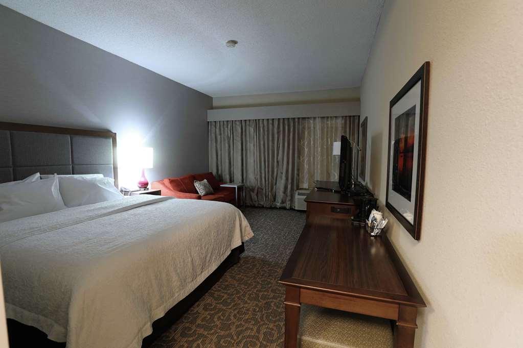 Hampton Inn Dyersburg Room photo