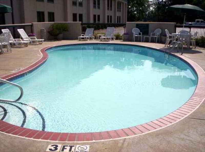 Hampton Inn Dyersburg Facilities photo